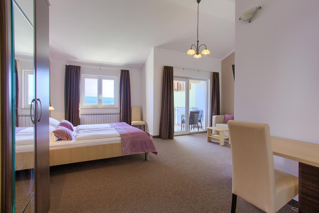 Hotel Villa Margaret Malinska Εξωτερικό φωτογραφία